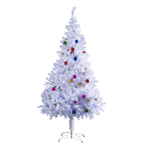 Witte kunstkerstboom 150 cm met kerstballen en 680 tips – sneeuwwit en feestelijk versierd voor de feestdagen