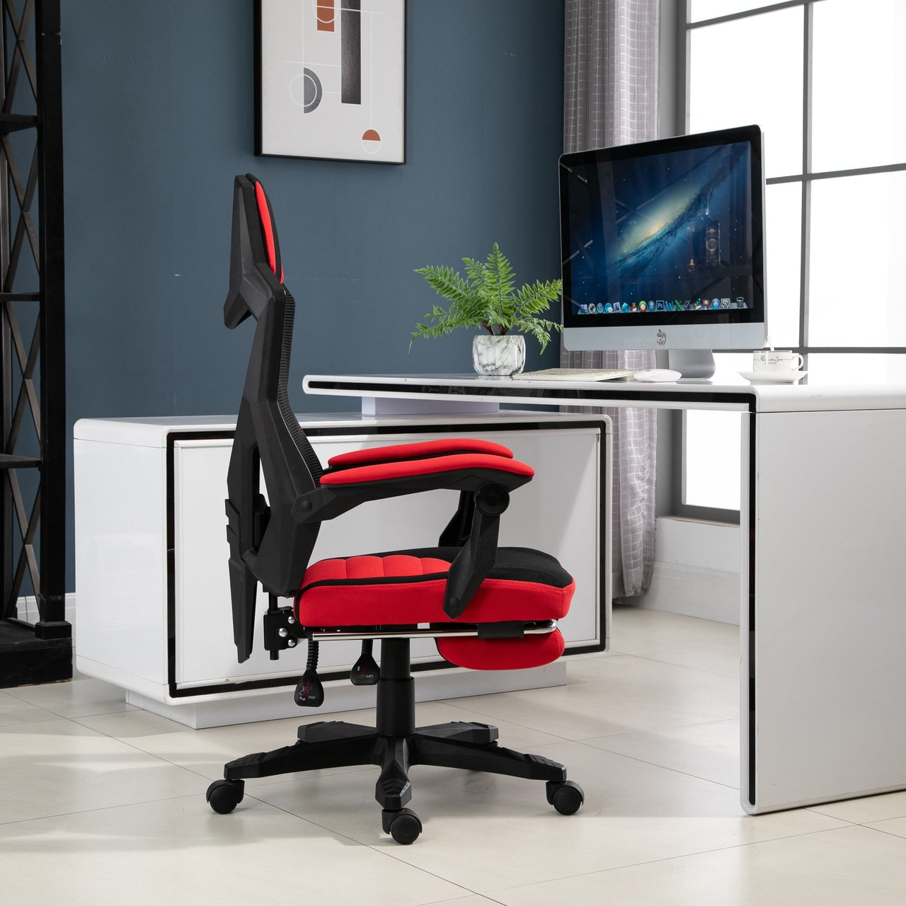 Ergonomische gamestoel zwart-rood met voetensteun en verstelbare rugleuning
