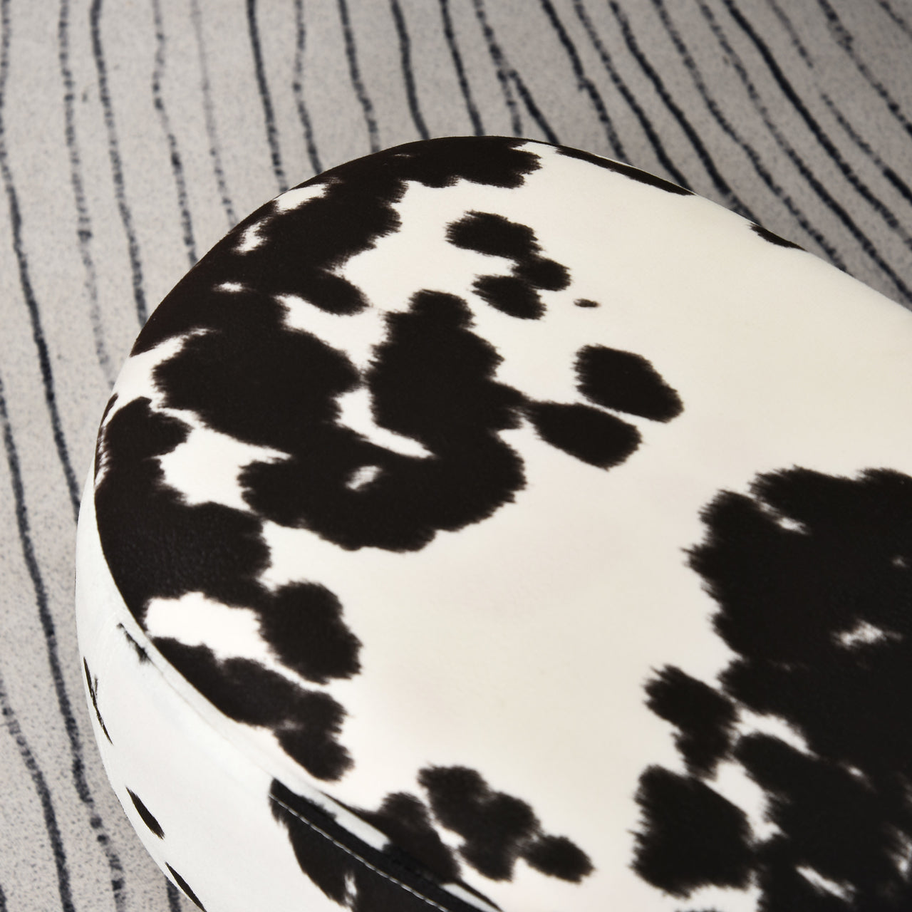 Zwart-witte poef met opbergruimte – 62x35x36 cm kinderstoel met multifunctioneel design