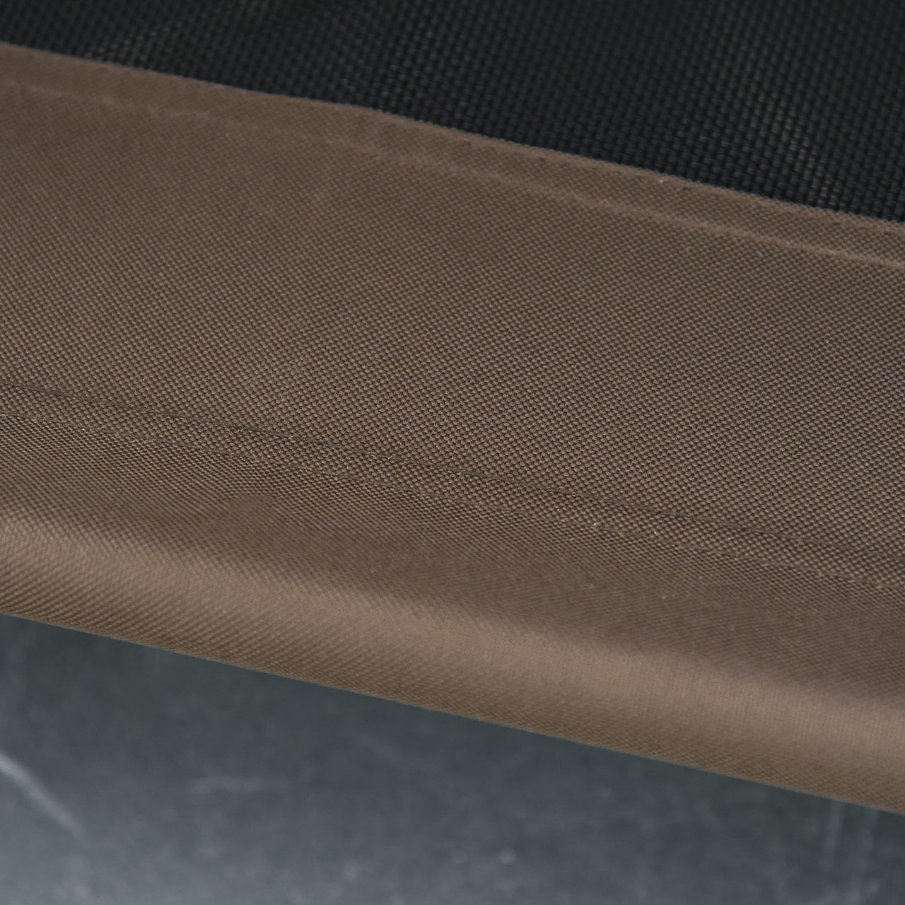 Honden ligbed met zonnedak bruin-zwart L 76x61x76 cm – Comfortabel ligbed met schaduw voor je hond