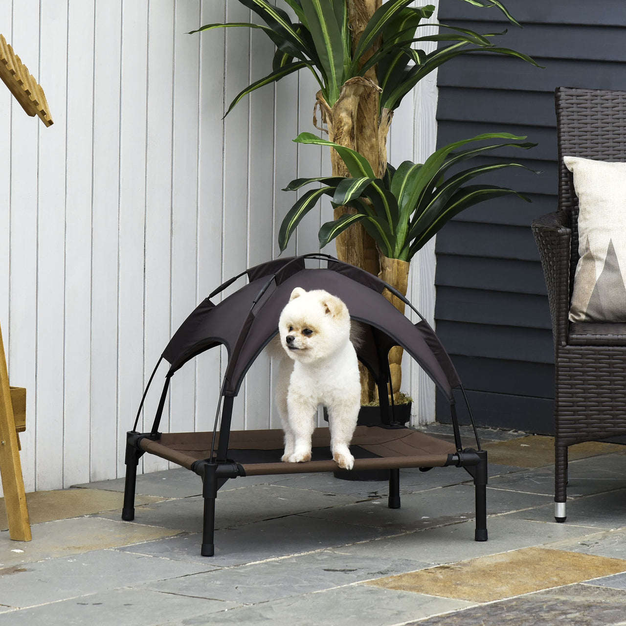 Honden ligbed met zonnedak bruin-zwart M 61x46x61 cm – Comfortabel en schaduwrijk ligbed voor je hond