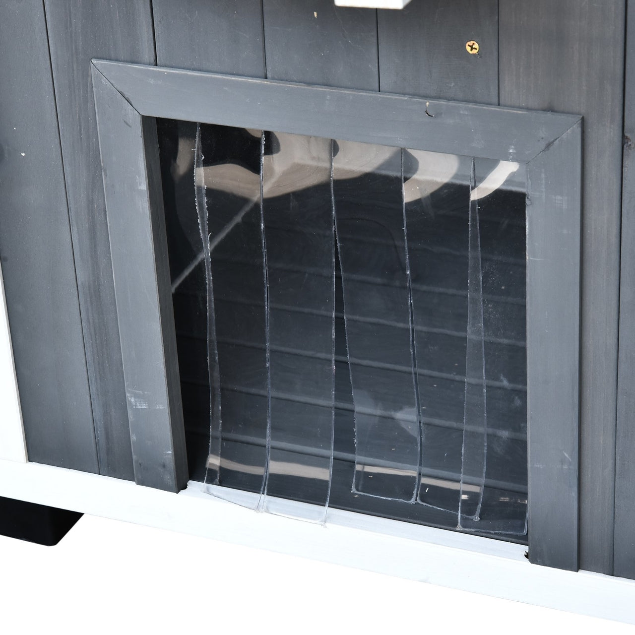 Grijze kattenvilla met terras 109x55x59 cm – Ruim kattenhuis voor ontspanning en avontuur