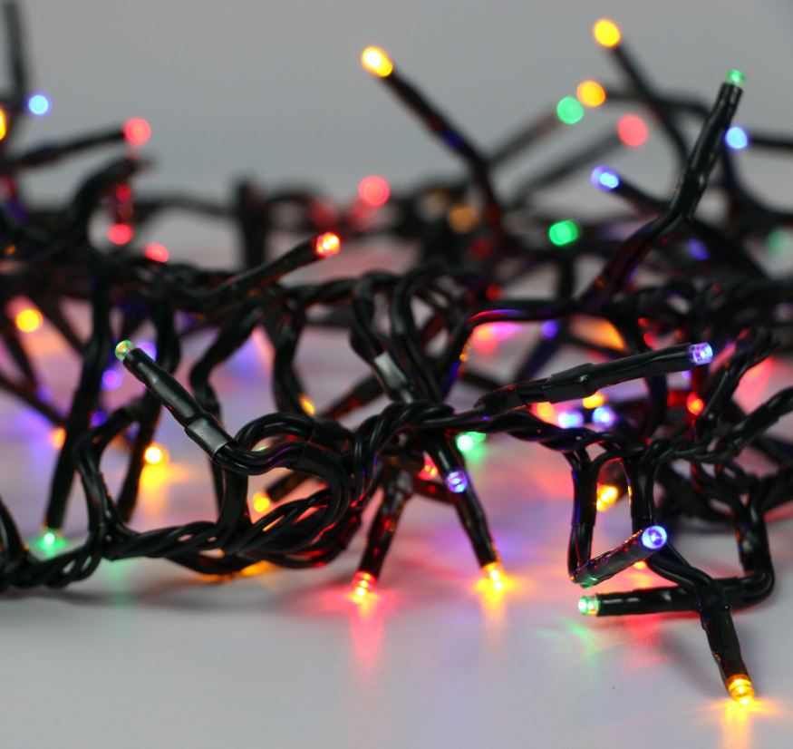 Kleurrijke kerstverlichting met 1800 LED’s – 36 meter multicolor cluster