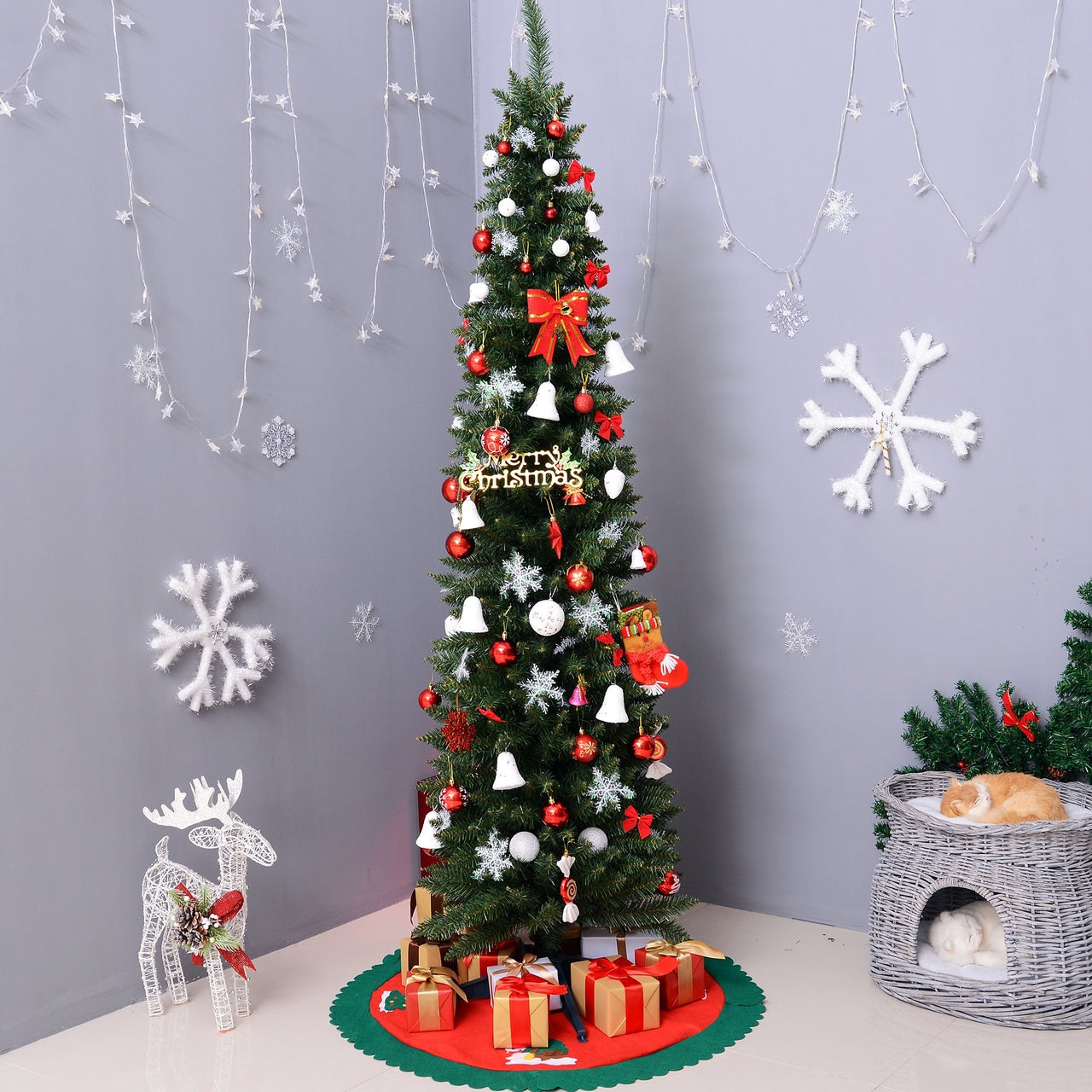 Smalle kunstkerstboom 210 cm – perfect voor kleine ruimtes