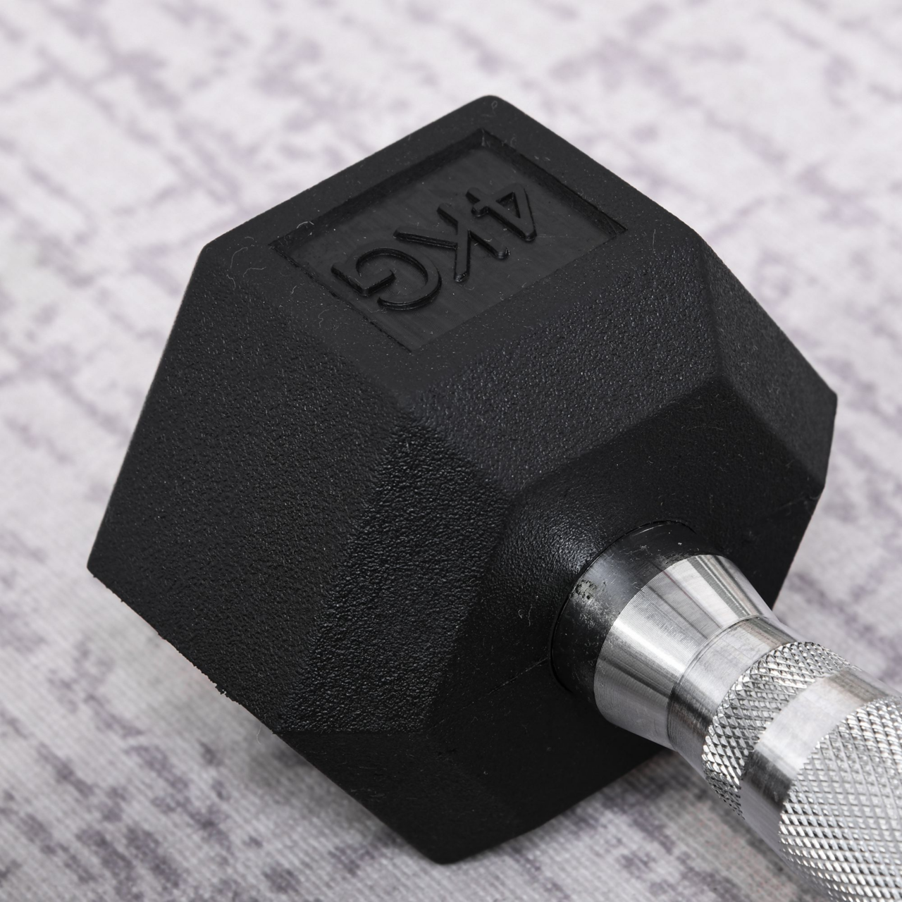 Hexagon dumbbells 2x4 kg rubber voor optimale grip en duurzaamheid bij krachttraining
