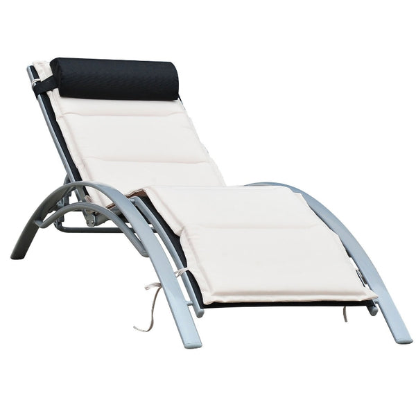 Verstelbaar aluminium ligbed 170x64x82 cm met crèmewit kussen voor ultiem buitencomfort