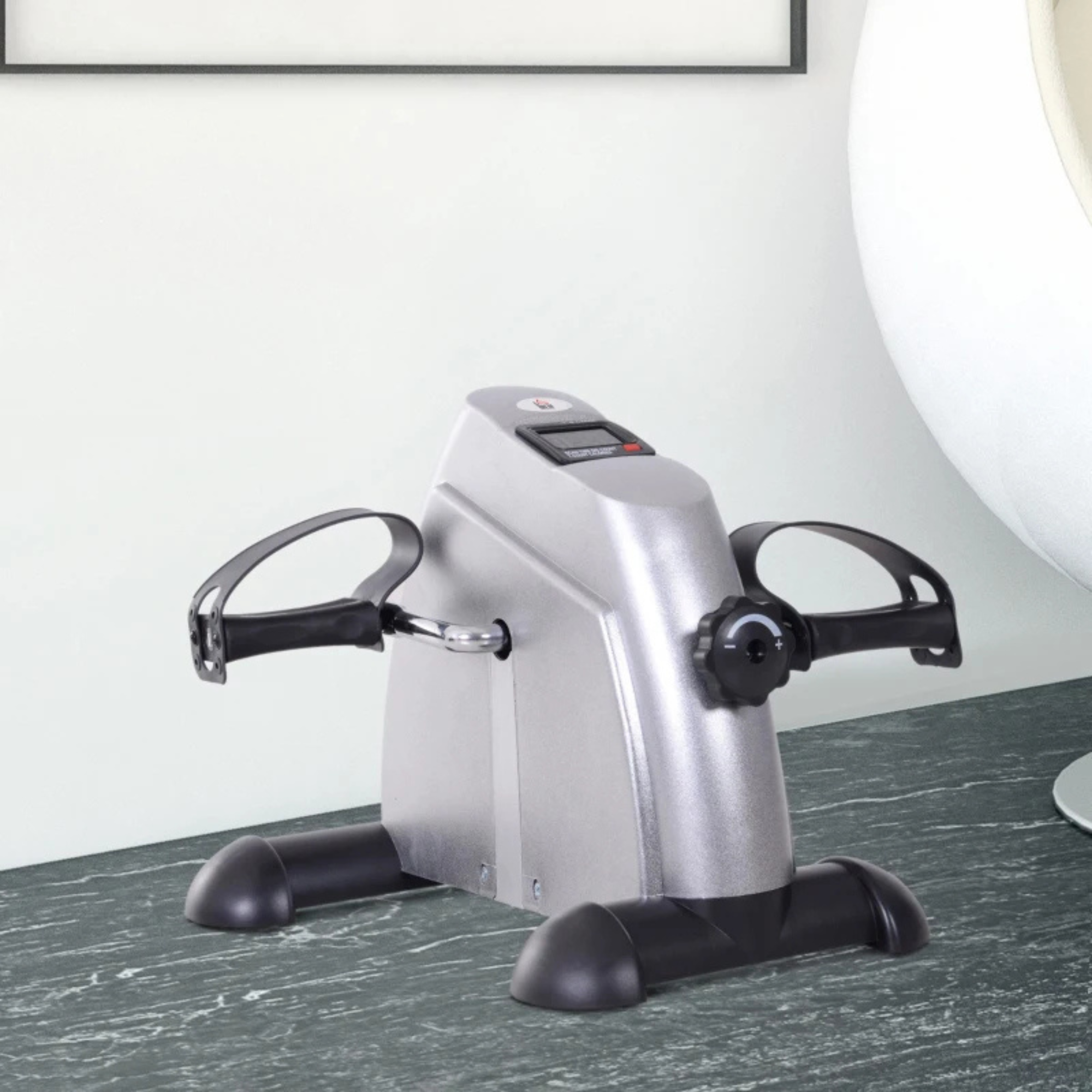 Compacte opvouwbare hometrainer met lcd-display voor thuisgebruik – mini fietsapparaat voor armen en benen trainen
