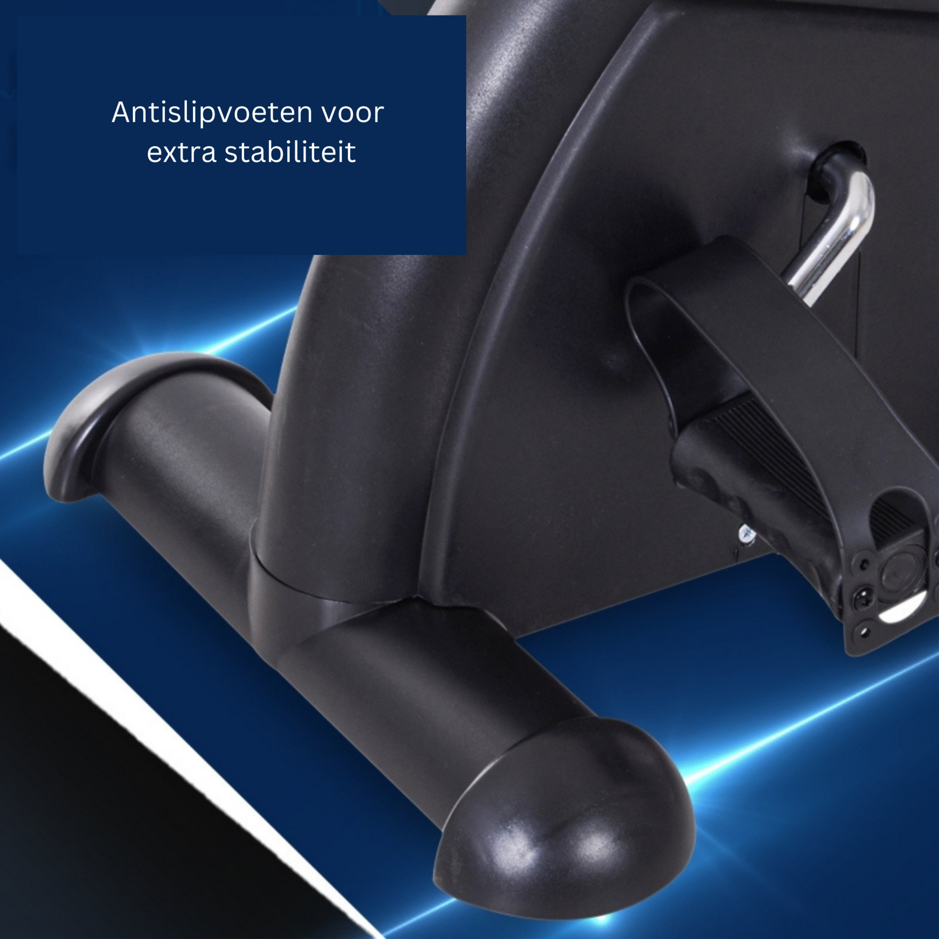 Compacte zwarte bureau hometrainer stoelfiets met display voor thuisgebruik