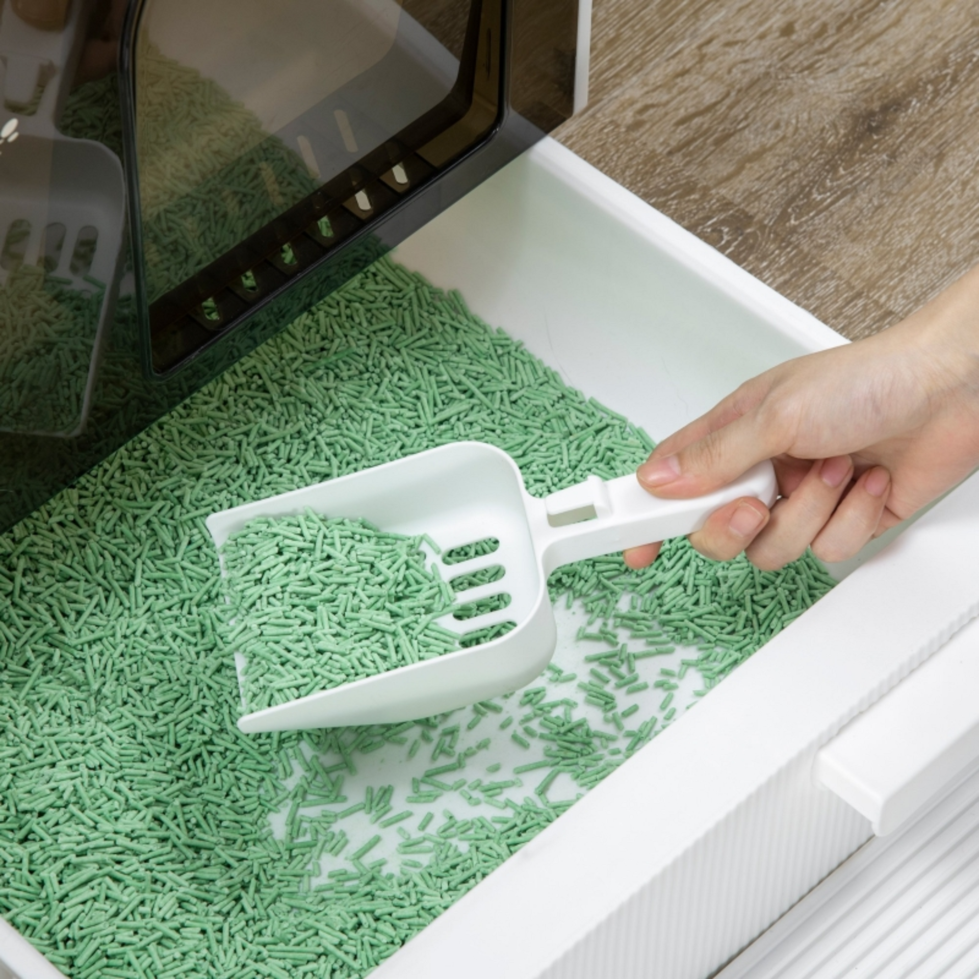 Witte kattenbak met uitneembare lade, kattenbakmat & schepje – hygiënisch design | Zenzee