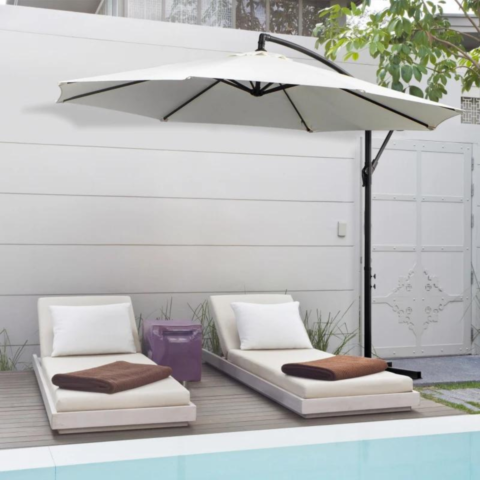 Robuuste zweefparasol creme – ø3 x 2,5 m met handslinger en waterafstotend doek