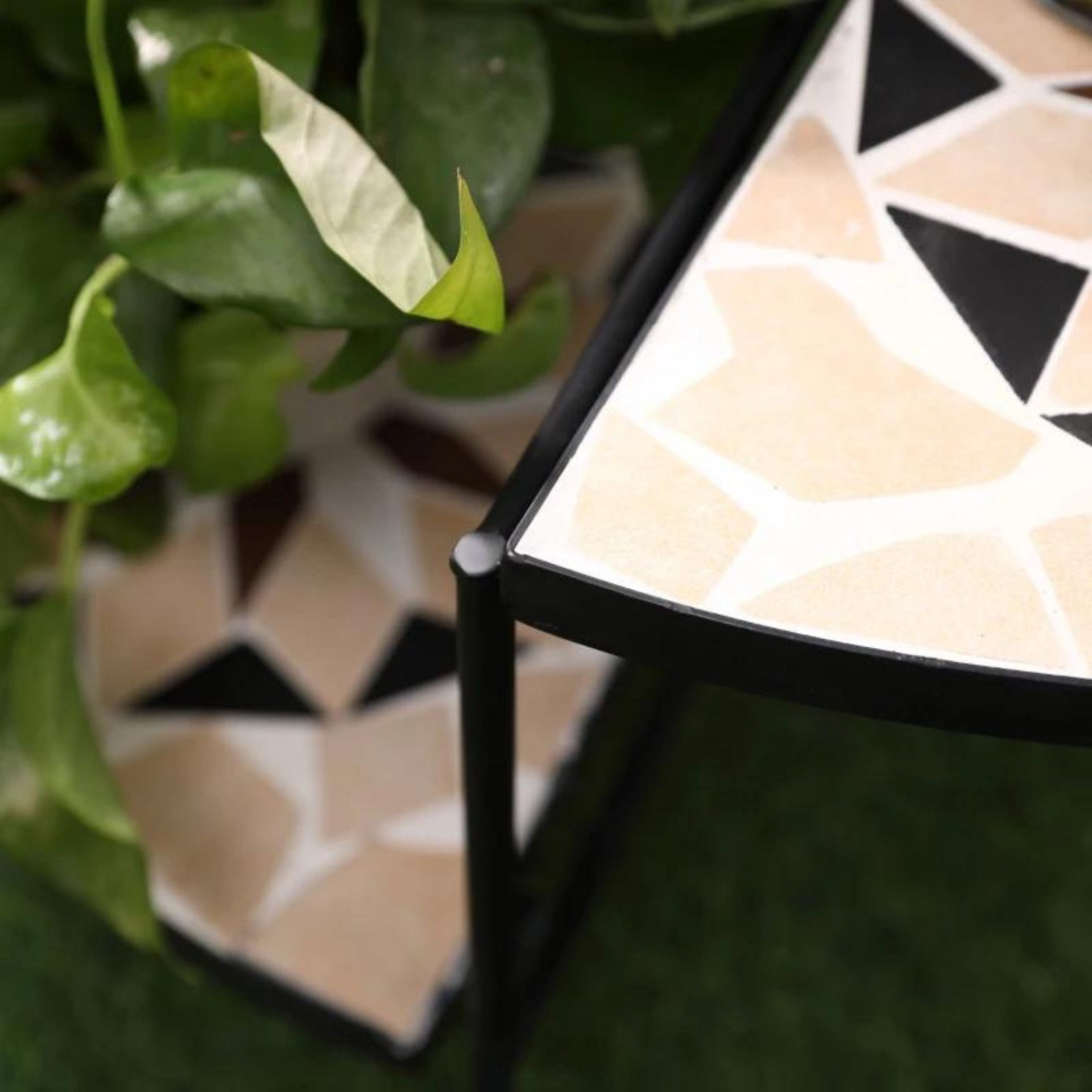 Metalen plantenstandaard met 3 etages voor bloemen of kamerplanten