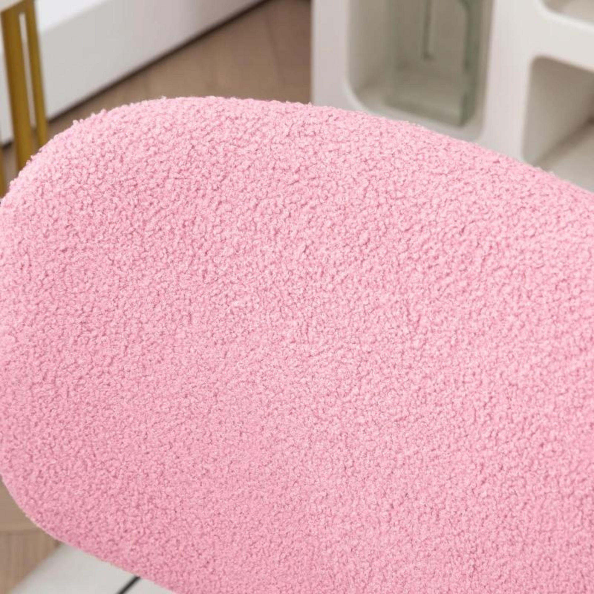 Ergonomische bureaustoel roze-wit met pluche bekleding