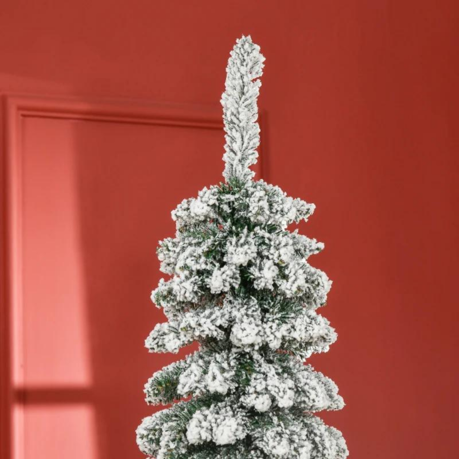 Sfeervolle kunstkerstboom met verlichting en sneeuw 210 cm, 180 LED en 405 tips
