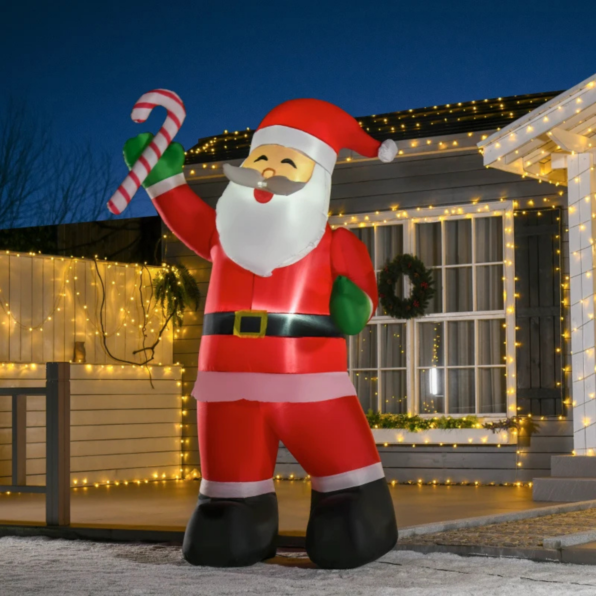 Opblaasbare kerstman kerstdecoratie met sfeerverlichting - 140x85x250 cm