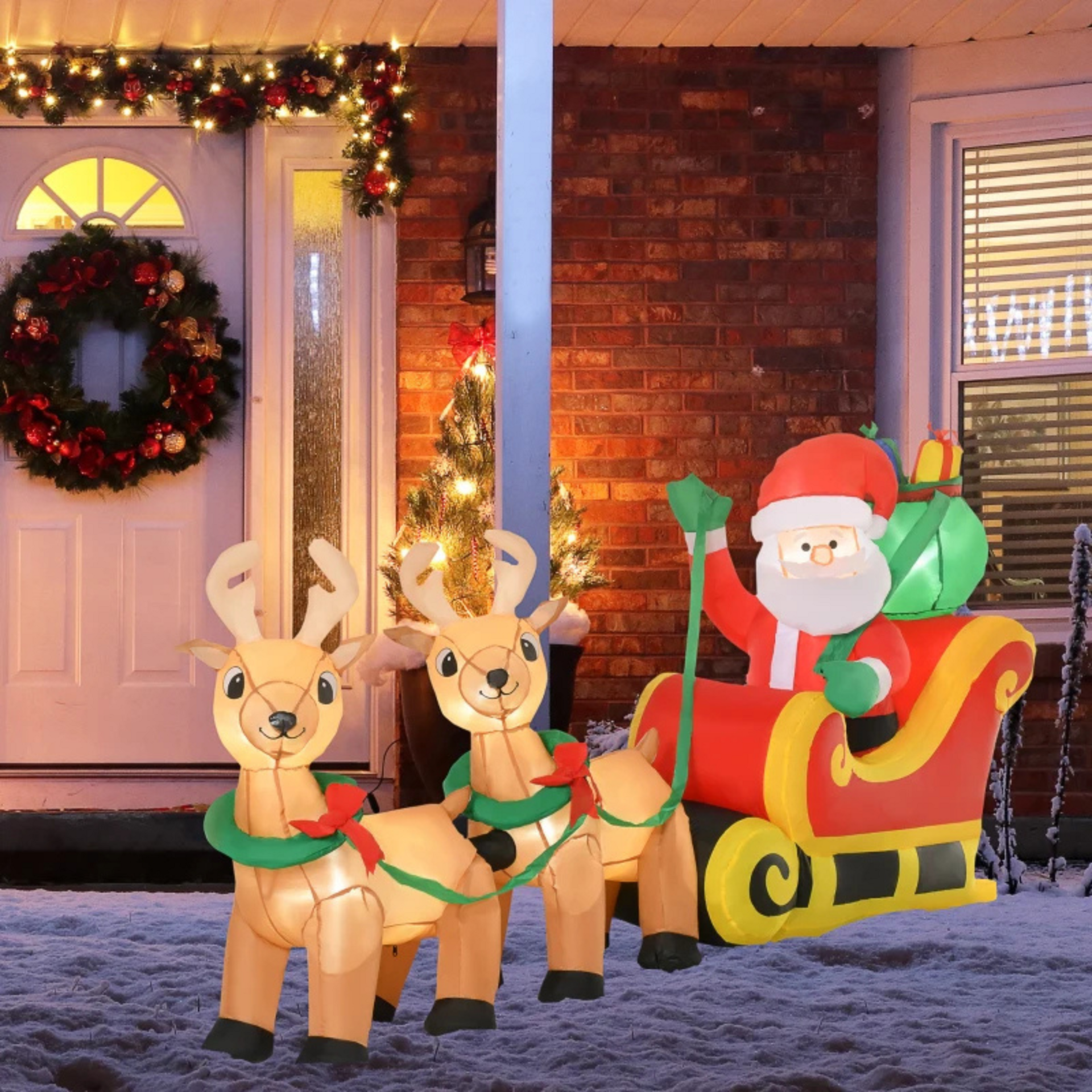 Opblaasbare slee met rendier en kerstman. LED verlichting. Voor binnen en buiten. 240 cm
