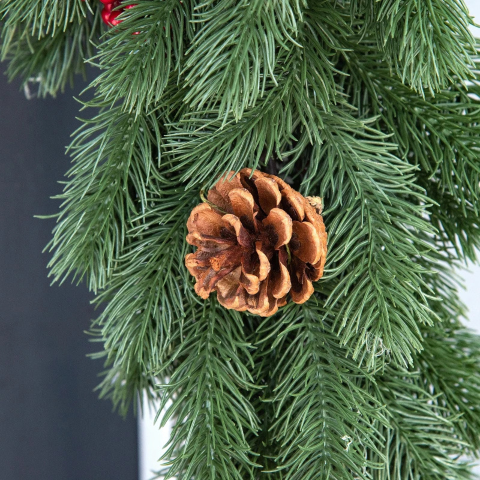 Sfeervolle kerst guirlande met decoratie - 190 x 12 x 8 cm