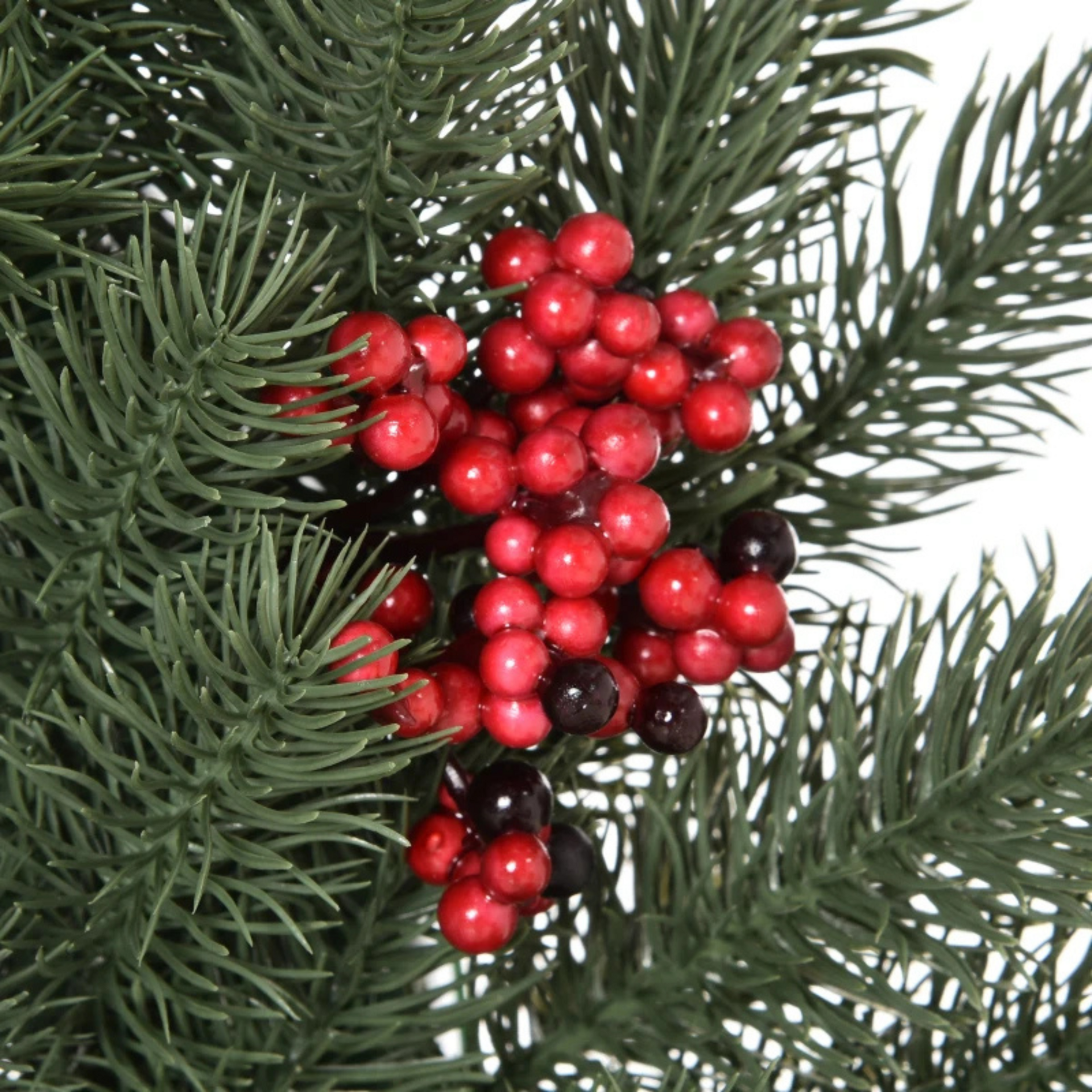Kunstkerstkrans 60 cm – groen met dennenappels en rode bessen