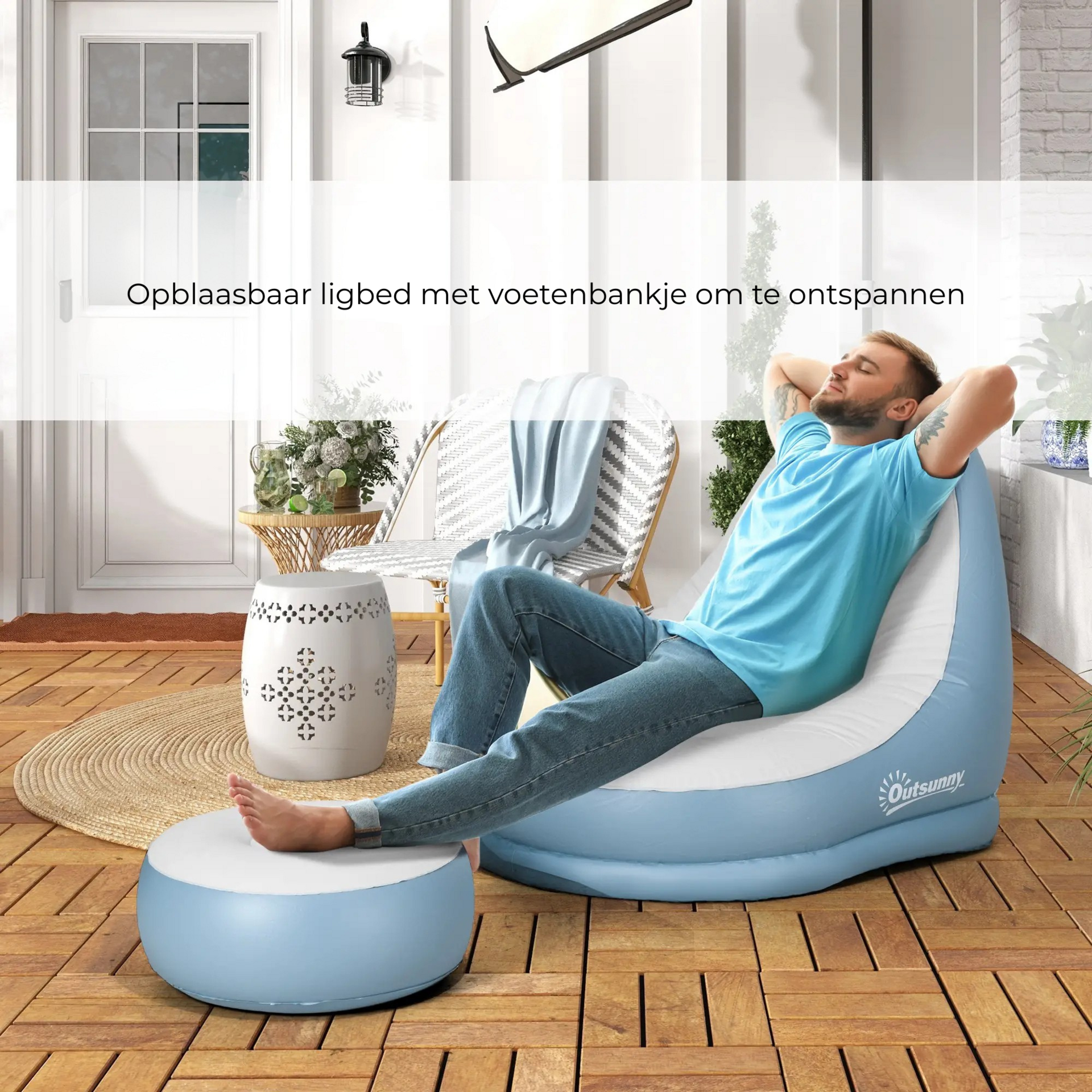 Comfortabele witte relaxstoel met voetenbank opblaasbaar – 125x100x87 cm