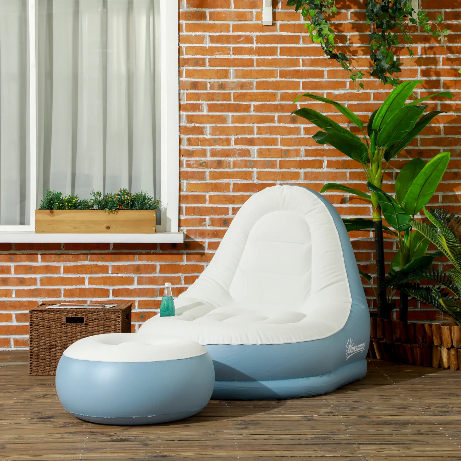 Comfortabele witte relaxstoel met voetenbank opblaasbaar – 125x100x87 cm