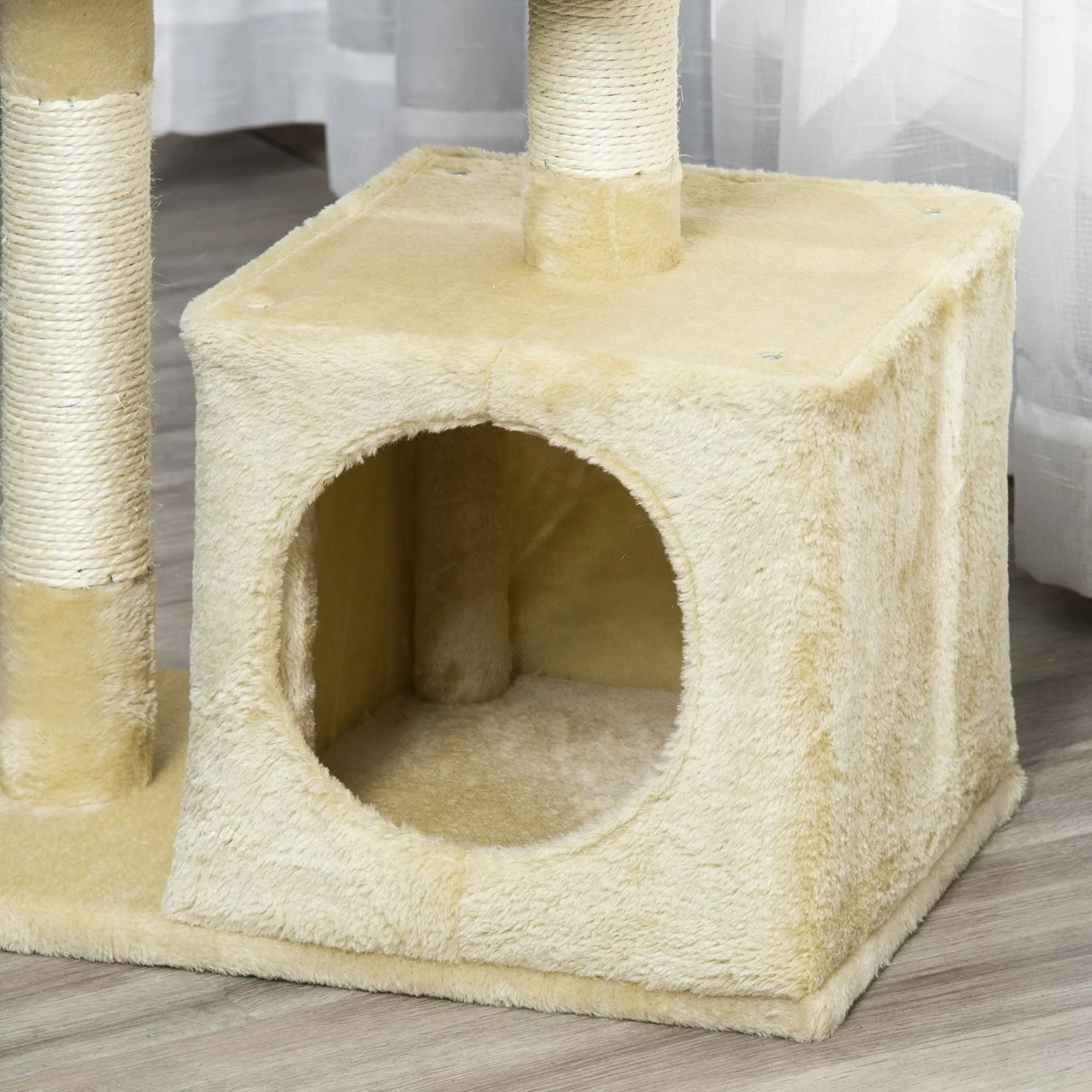 Krabpaal 50x30x81,5 cm – met klimtoren en sisalpalen