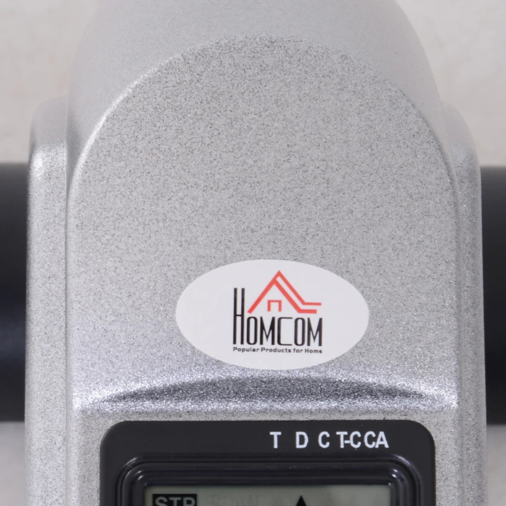 Detail van het LCD-display en logo op de compacte opvouwbare hometrainer met lcd-display voor thuisgebruik