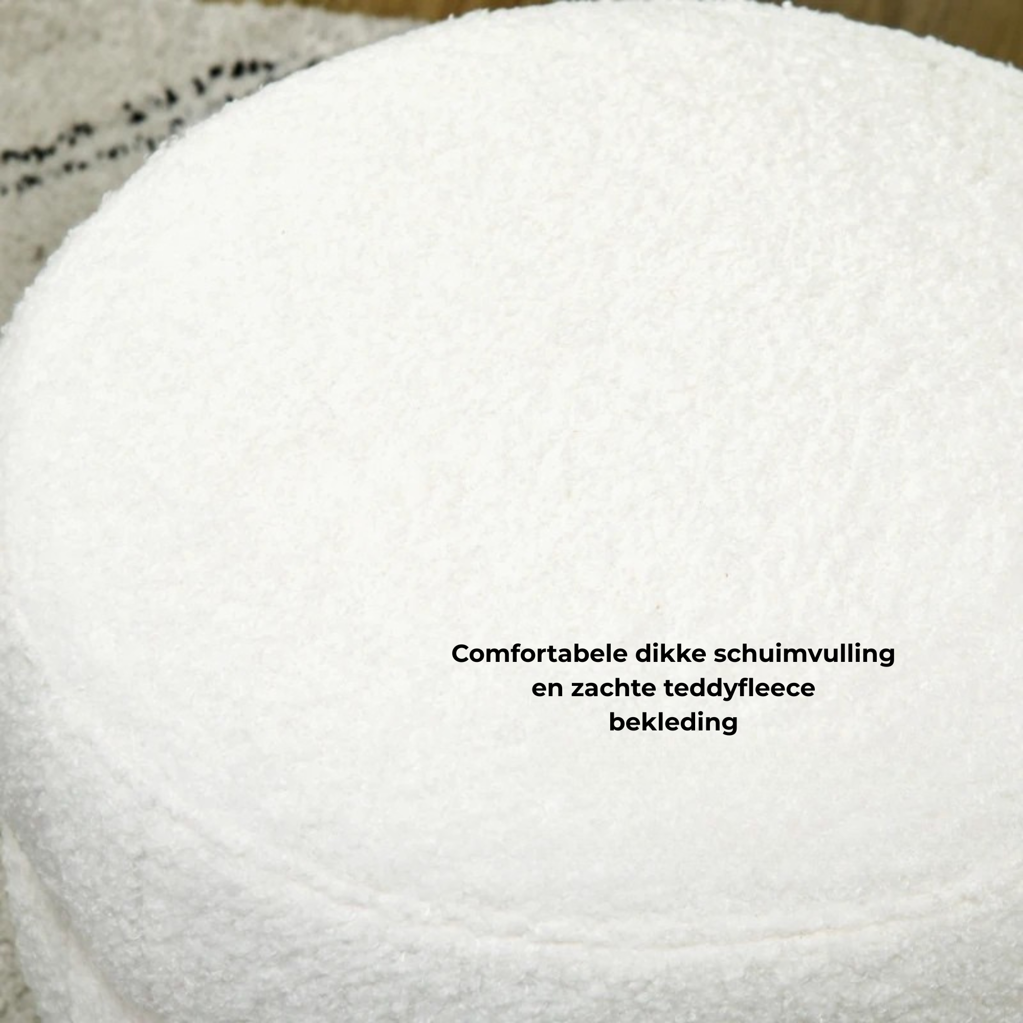 Comfortabel wit rond voetenbankje met modern design 40x45 cm met zachte teddyfleece bekleding en dikke schuimvulling