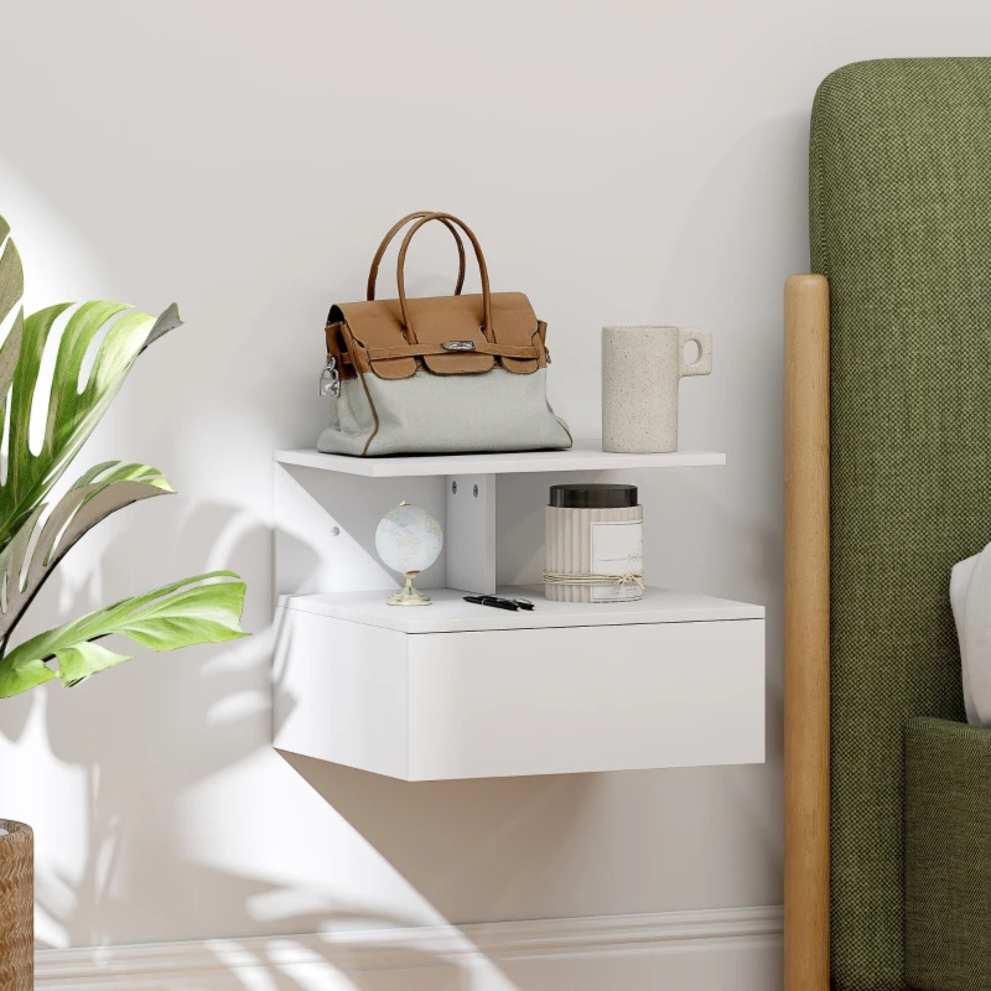 Zwevend nachtkastje met lade voor compact en stijlvol opbergen, wit met open plank en strakke afwerking aan de wand