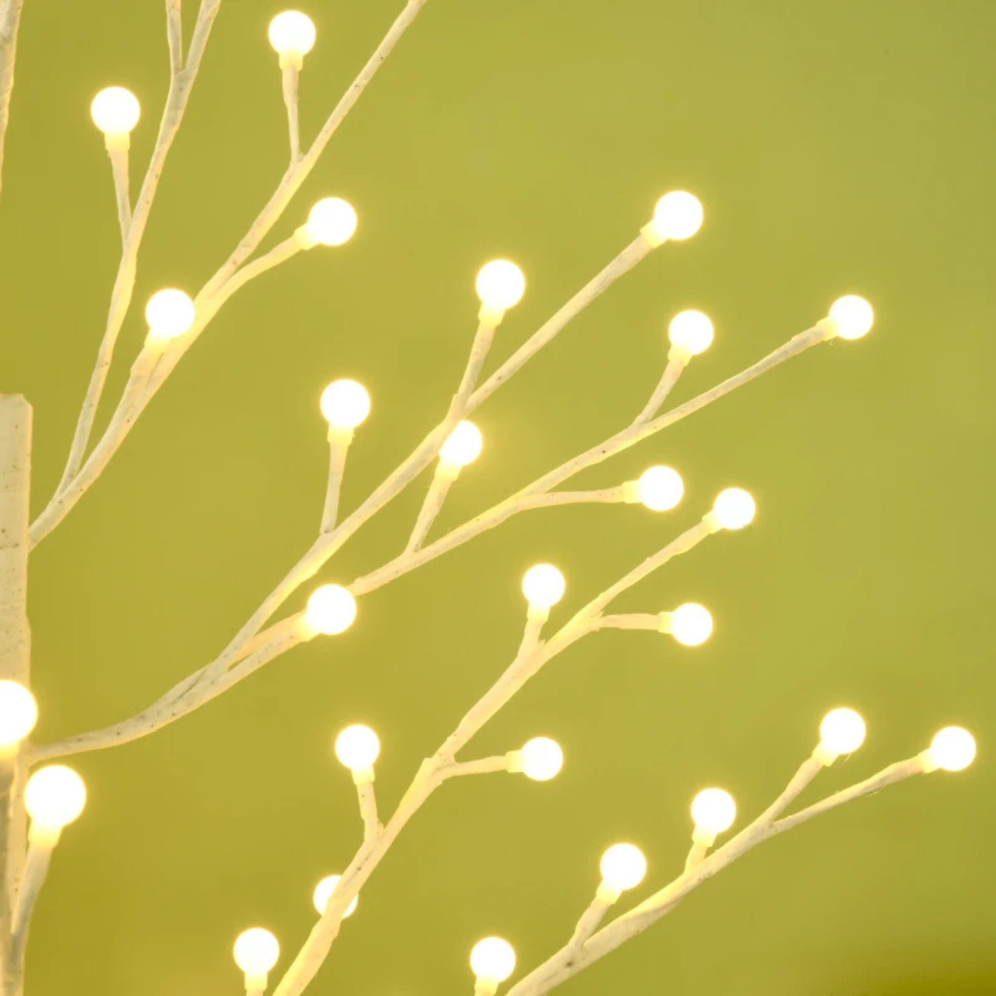 Lichtboom met 120 warmwitte LED’s op 150 cm hoogte voor een sfeervolle kerst met zachte warme verlichting