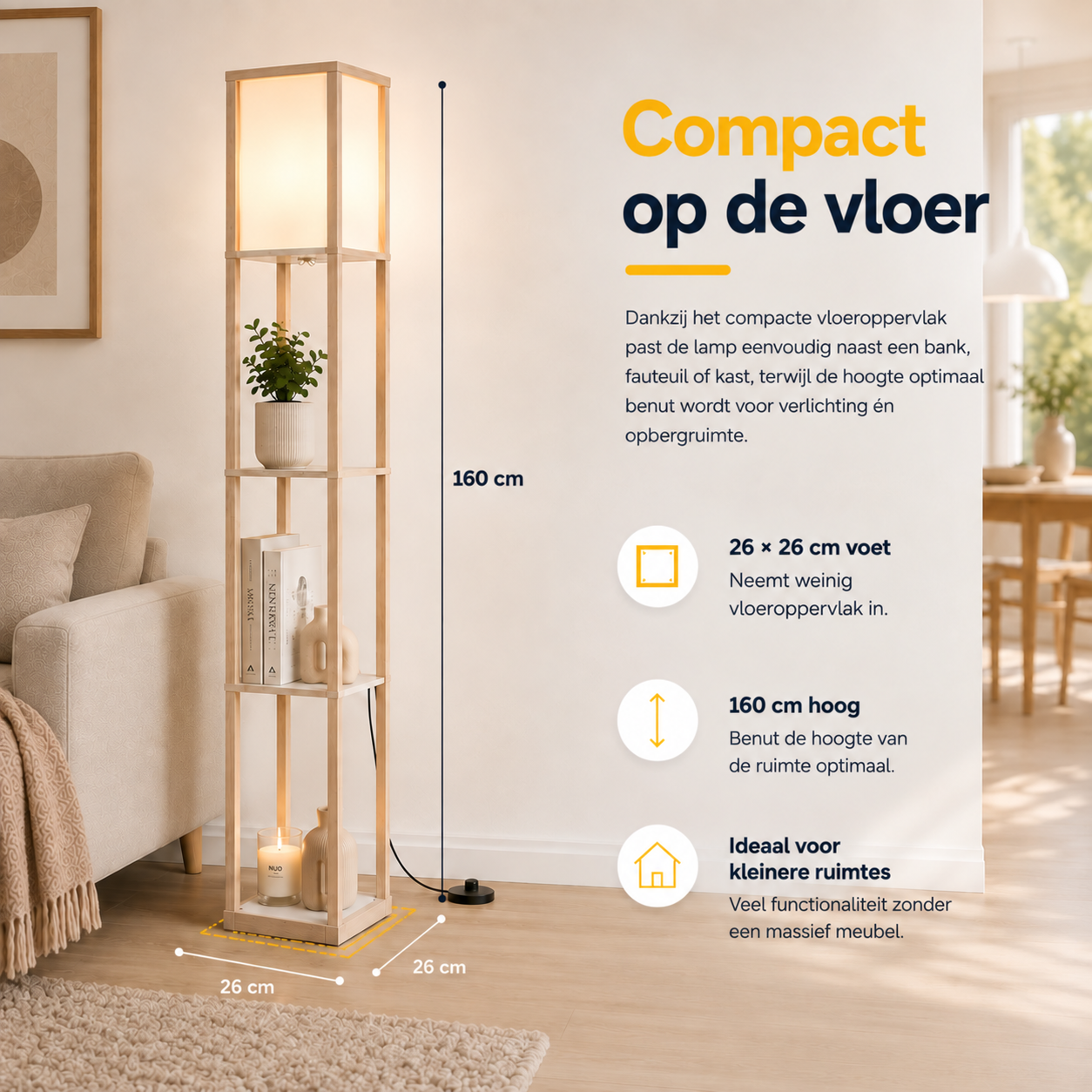 Moderne vloerlamp met opbergruimte 160 cm wit/eiken met drie open schappen en warme verlichting naast een fauteuil